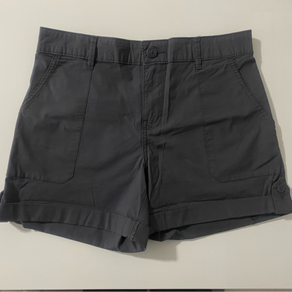 NWOT Women's Gray Shorts - Picture 1 of 6